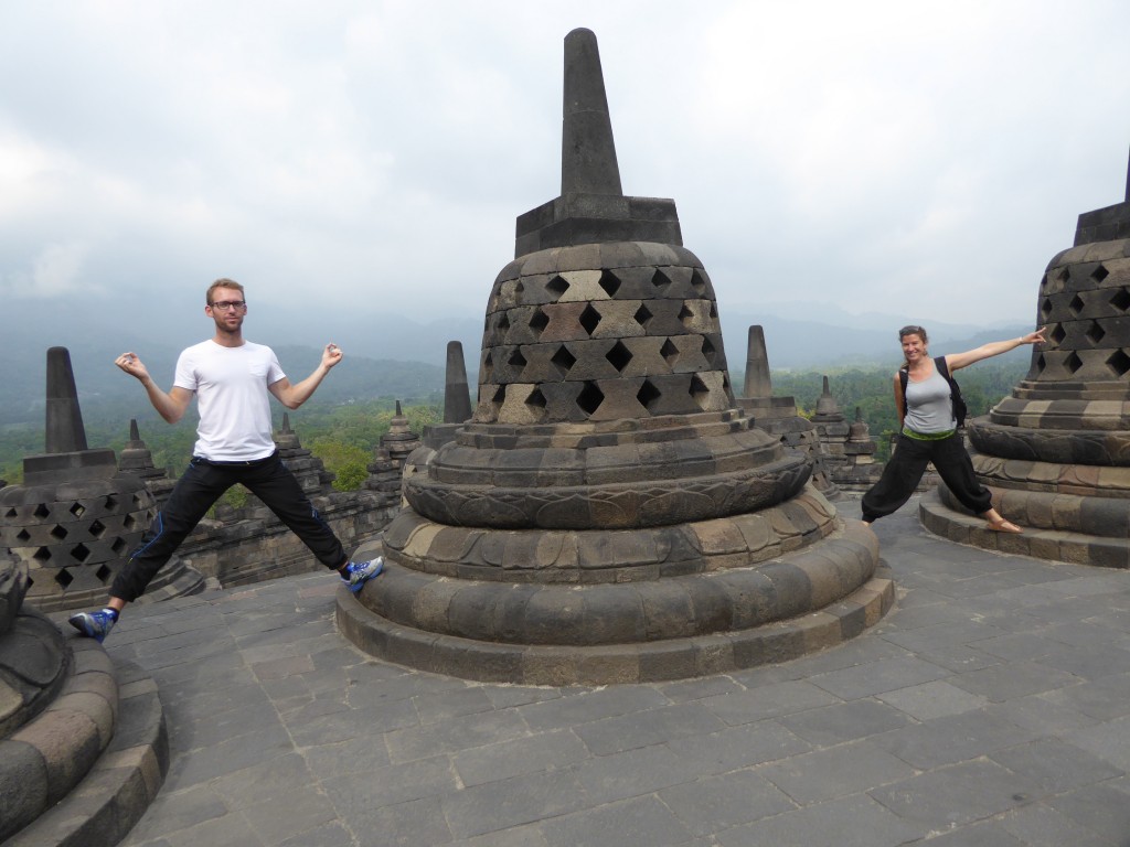 Borobudur_stupas